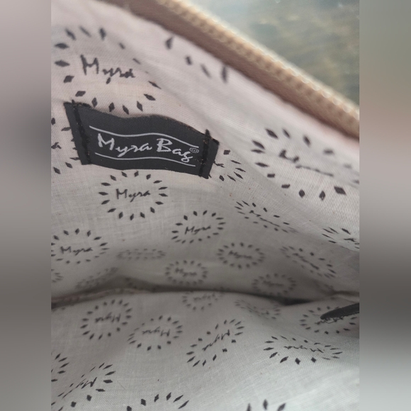 Myra Fringe Purse - Picture 5 of 9